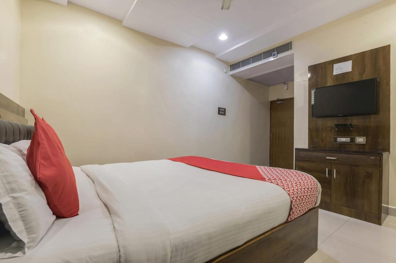 Hotel Collection O 5302 Bhadra Grand 3*