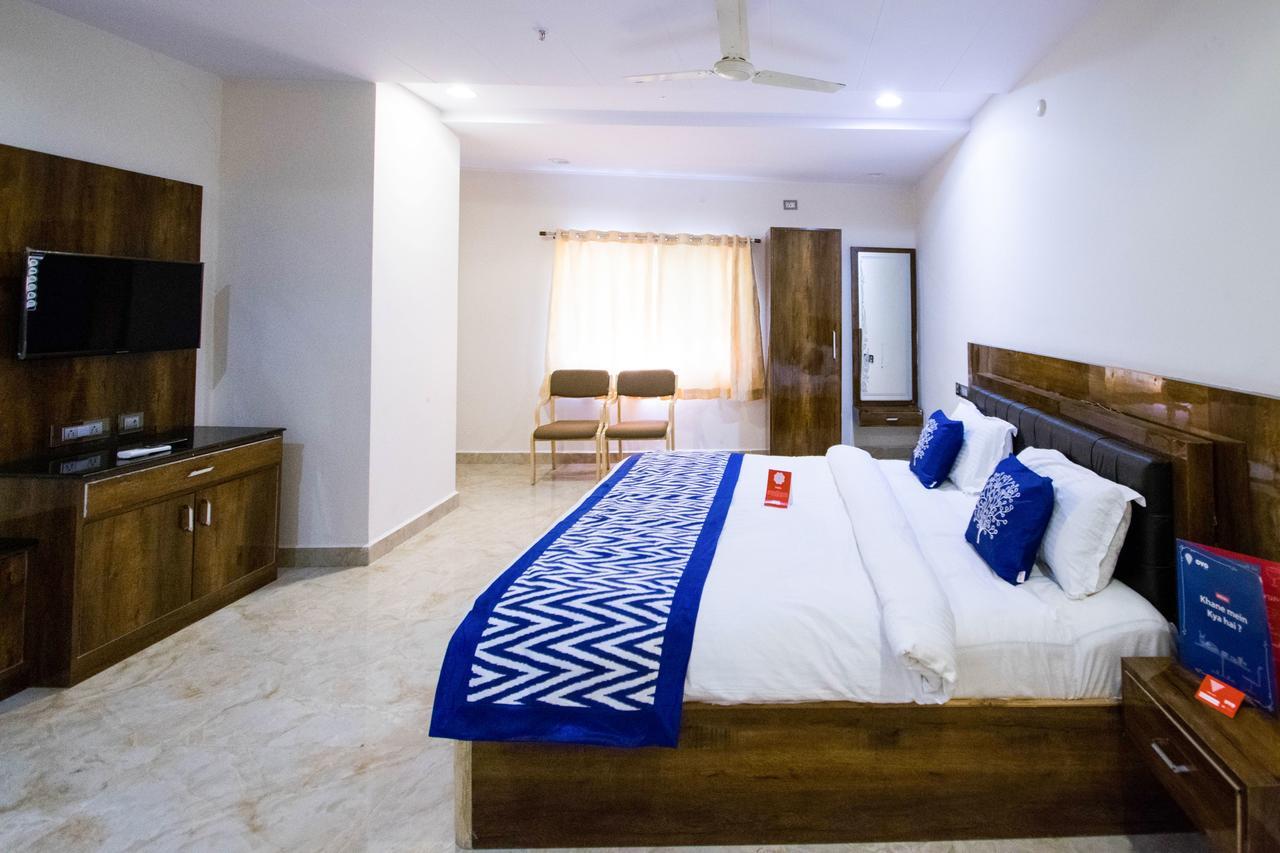 Collection O 5302 Bhadra Grand Hotel Hyderabad